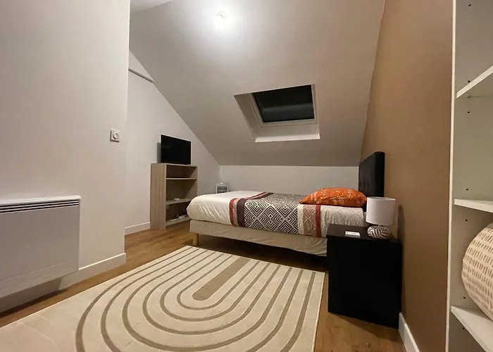 De 2 - Ancenis A11 - Logis Du Château Rouge Casa de Férias