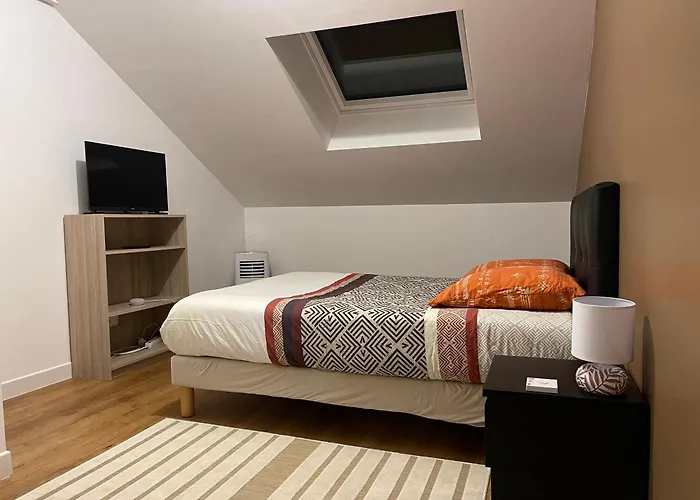 De 2 - Ancenis A11 - Logis Du Château Rouge Casa de Férias *